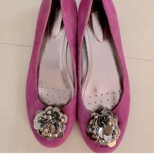 Calvin Klein NEW Ballet Flats SZ 7.5 Round Toe Silver Disc Embellishments Pink